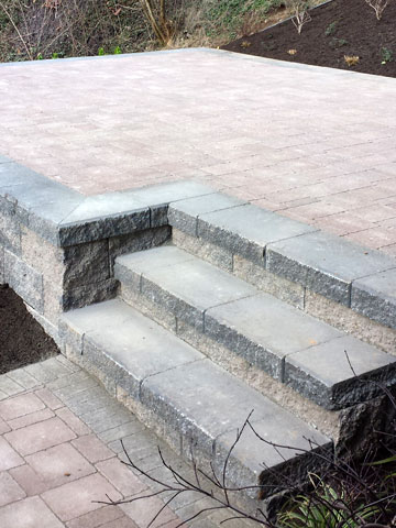 Flagstone and Interlock Stonework Patios and Walkways